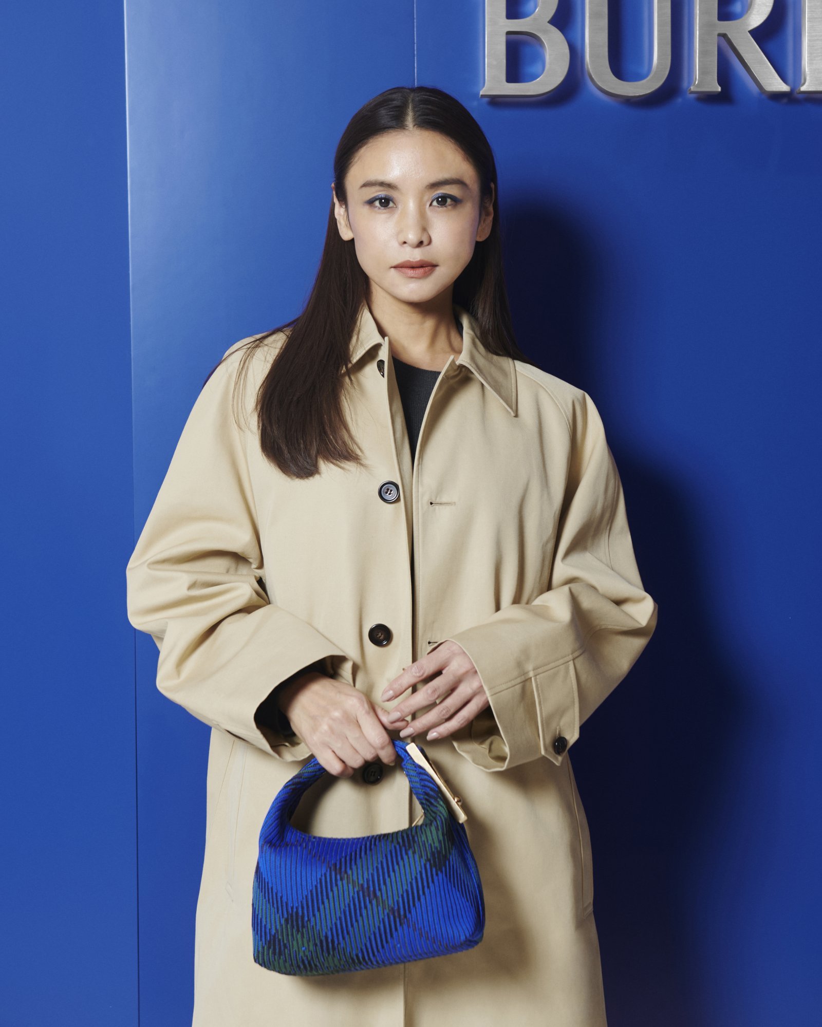 【美品✨】Burberry トレンチコート 上杉柊平や白石麻衣などのセレブリティが、バーバリーのトレンチ